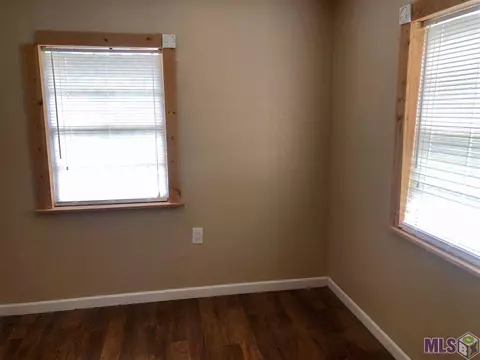 31845 Ann St, Springfield, LA 70462 photo 4