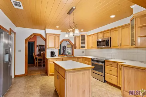 32064 Tiboe Plz, Springfield, LA 70462 photo 6