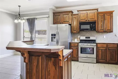 13711 Grace Ave, Walker, LA 70785 photo 11