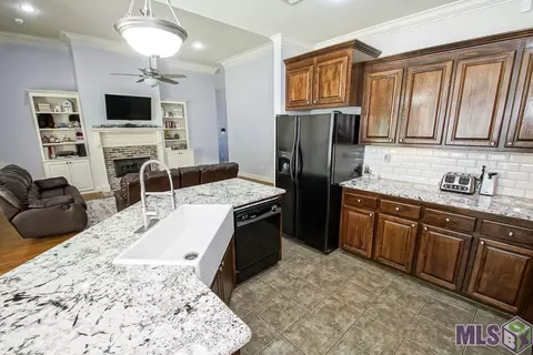 34152 Spring Lake Dr, Walker, LA 70785 photo 13