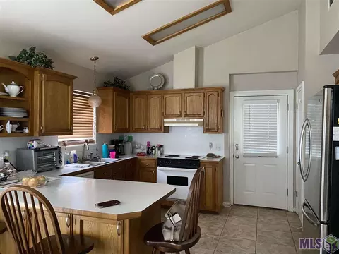 13562 Meadow Crossing Dr, Walker, LA 70785 photo 4