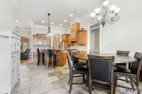 13335 Williamsburg Dr, Walker, LA 70785 photo 8