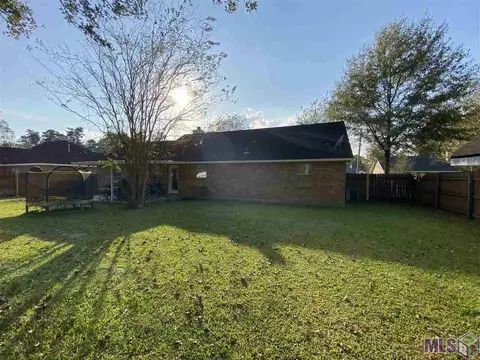 27524 Country Dr, Walker, LA 70785 photo 18