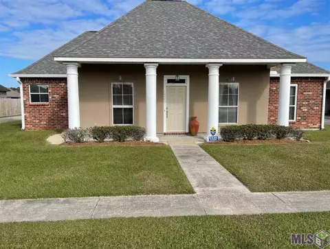 12449 Deerfield Dr, Walker, LA 70785 photo 1