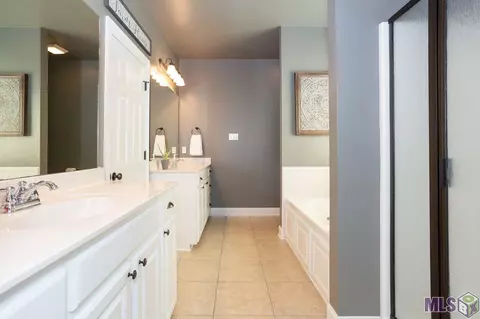 13402 Autumn Run Dr, Walker, LA 70785 photo 18