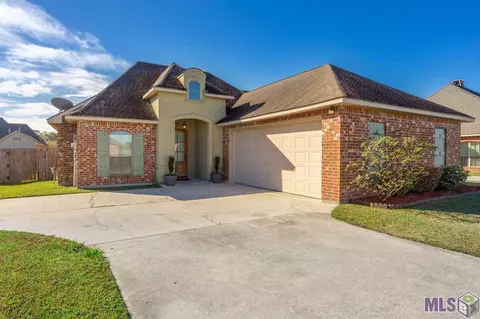 13402 Autumn Run Dr, Walker, LA 70785 photo 3