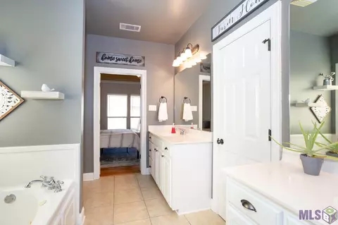 13402 Autumn Run Dr, Walker, LA 70785 photo 19
