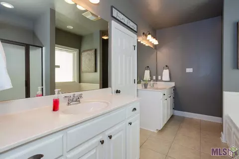 13402 Autumn Run Dr, Walker, LA 70785 photo 21
