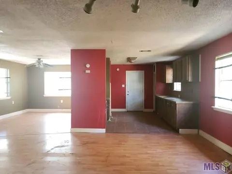 36325 Walker North Rd, Walker, LA 70785 photo 2