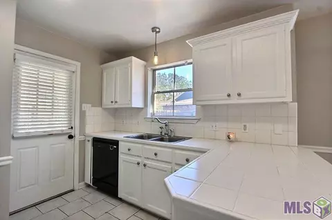 13637 Prairie Ln, Walker, LA 70785 photo 6