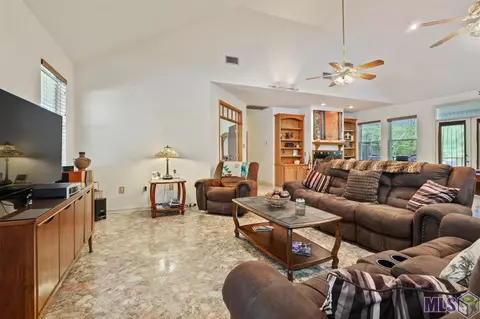 13133 Petite Dr, Maurepas, LA 70449 photo 8