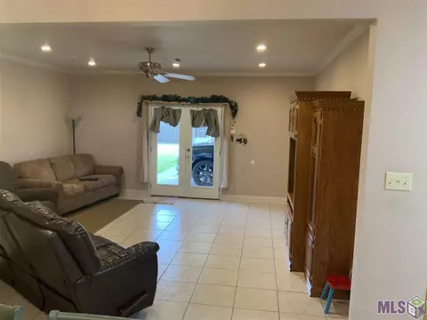 122 E 27th St, Larose, LA 70373 photo 6