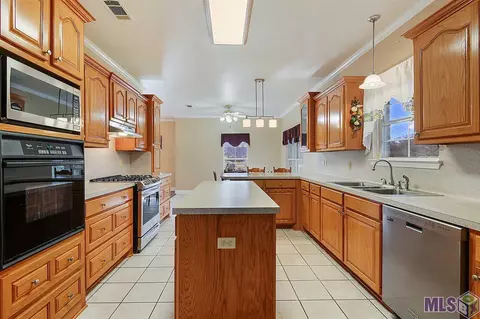 7903 Comite Acres Dr, Baker, LA 70714 photo 9