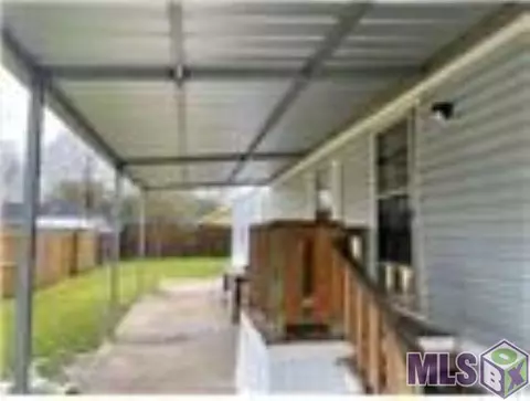 30131 Oak St, Walker, LA 70785 photo 2