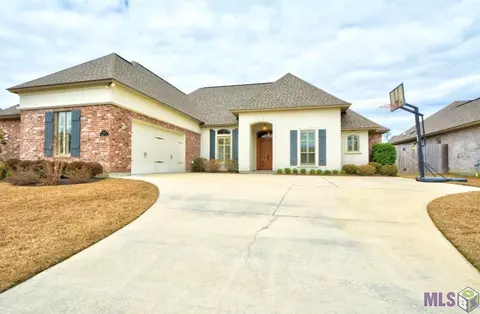 13291 Brookcrest Dr, Walker, LA 70785 photo 1