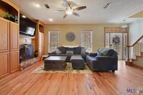 12365 Clanton Dr, Walker, LA 70785 photo 3