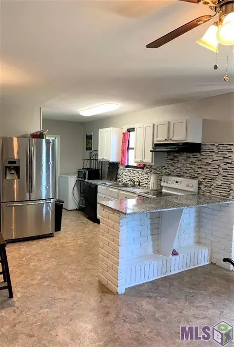 2304 Shere Dr, Baker, LA 70714 photo 2