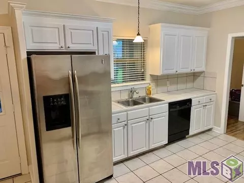 12780 Landon Dr, Walker, LA 70785 photo 5