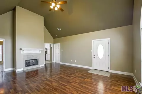 12751 Landon Dr, Walker, LA 70785 photo 5