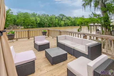 19099 River Bend Rd, Maurepas, LA 70449 photo 1