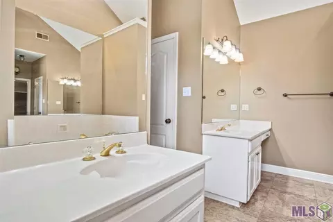 14050 Morning Glory Ct, Walker, LA 70785 photo 9