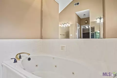 14050 Morning Glory Ct, Walker, LA 70785 photo 8