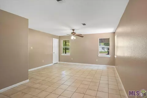 2423 Mchugh Rd, Baker, LA 70714 photo 9