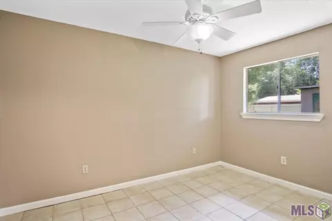2423 Mchugh Rd, Baker, LA 70714 photo 6