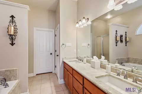 210 Stonewood Dr, Covington, LA 70433 photo 11