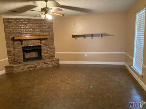 10025 Ardoon Dr, Baker, LA 70714 photo 2