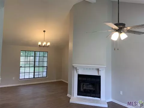 29400 Peggy Dr, Walker, LA 70785 photo 4