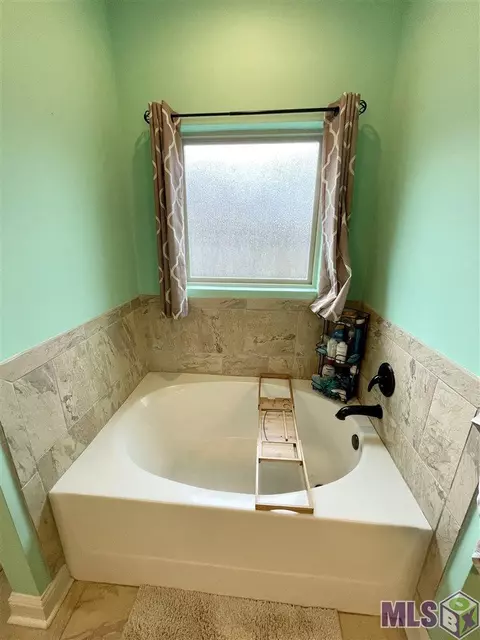 15442 Nova Ln, Walker, LA 70785 photo 9