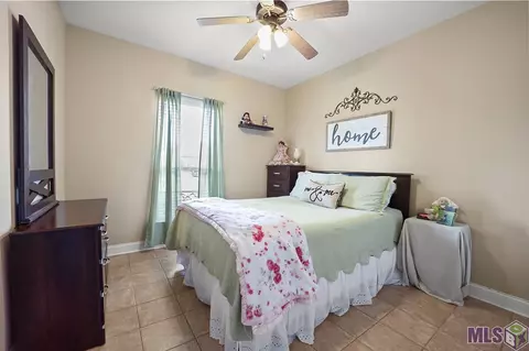32824 Fox Run Dr, Walker, LA 70785 photo 12