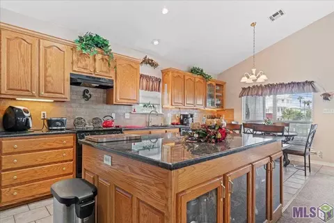 32895 Cypress, Springfield, LA 70462 photo 11