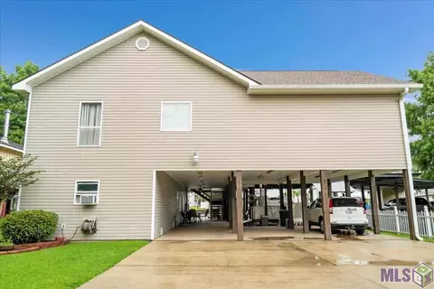 32895 Cypress, Springfield, LA 70462 photo 5