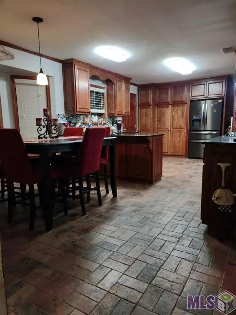 17366 Grove St, Walker, LA 70785 photo 3