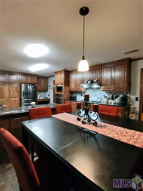 17366 Grove St, Walker, LA 70785 photo 4
