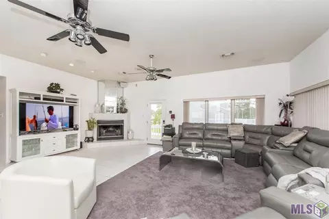 33046 Rivergate Cir, Springfield, LA 70462 photo 21