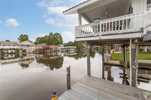 33046 Rivergate Cir, Springfield, LA 70462 photo 5
