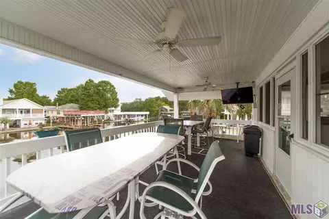 33046 Rivergate Cir, Springfield, LA 70462 photo 15