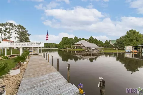 33046 Rivergate Cir, Springfield, LA 70462 photo 6