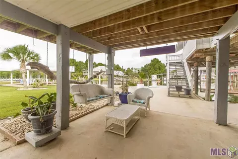 33046 Rivergate Cir, Springfield, LA 70462 photo 11