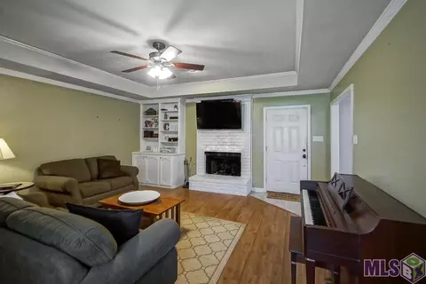 12840 Elaine Dr, Walker, LA 70785 photo 5