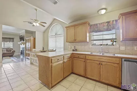 13503 Prairie Ln, Walker, LA 70785 photo 8