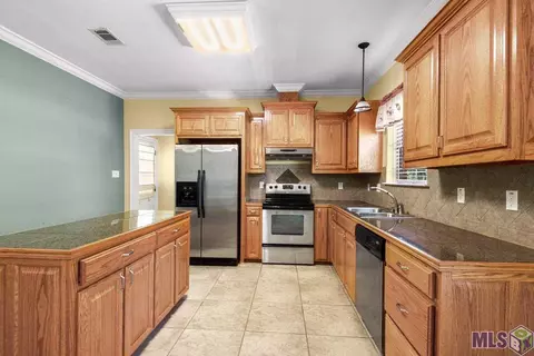 20320 Riverside Rd, Springfield, LA 70462 photo 4