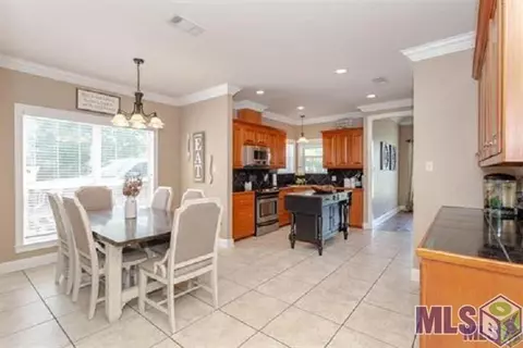 406 Oakleaf Ct, Brusly, LA 70719 photo 7