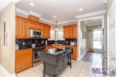 406 Oakleaf Ct, Brusly, LA 70719 photo 8