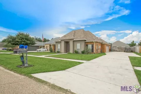 12797 Ruby Lake Dr, Walker, LA 70785 photo 2