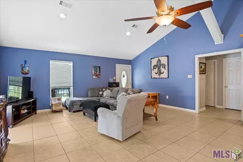 32405 Butch Bennett Rd, Walker, LA 70785 photo 2
