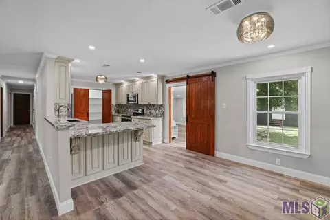 24450 Jones Rd, Springfield, LA 70462 photo 3